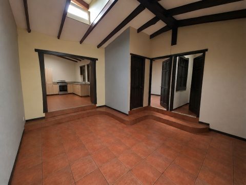 Sala de la casa en venta en San Ramón